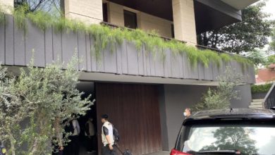 Penggeledahan di rumah mantan Wamen Imipas, tersangka pemerasan izin WNA. Foto Antara