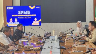 Rapat pengawasan KPK dan Pemprov Banten soal Penyelenggaraan SPMB. Foto Biro Adpim Banten