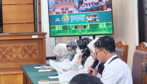 Tim Biro Hukum KPK dalam sidang praperadilan Mantan Menag dalam kasus korupsi kuota haji di PN Jakarta Selatan. Foto Antara