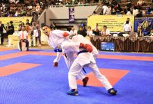 Atlet Karate sedang berkumite di kejuaraan karate di Magetan. Foto: Ahmad Munawir - Menkav 2 Mar