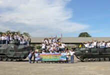 Alumni SMPN 2 Tulungagung kunjung Markas Menkav 2 Mar . Foto: Munawir - Menkav 2 Mar