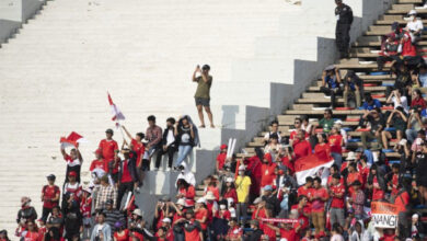 Penonton laga perdana sepakbola Indonesia vs Filipina. Foto: LKBN Antara