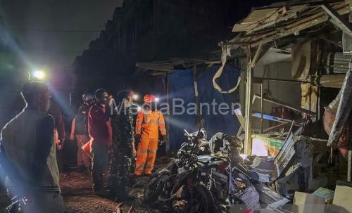 Penyelidikan ledakan Pasar Cimanggis, Tangerangl Selatan. Foto Antara