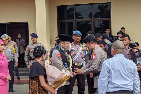 Lepas ambutan Kapolda Banten dari Irjen Pol Rudy H ke Irjen Pol Abdul Karim. Foto: LKBN Antara