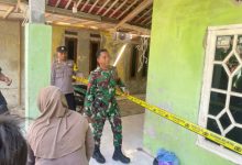 Lokasi rumah yang korban ditemukan gantung diri di kamarnya di Desa Ketos. Foto Yono