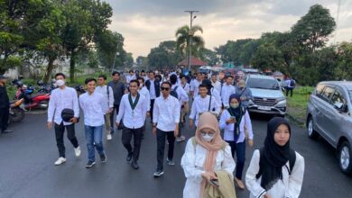 Para loyalis Anas Urbaningrum dari Kabupaten Tangerang. Foto: Iqbal Kurnia