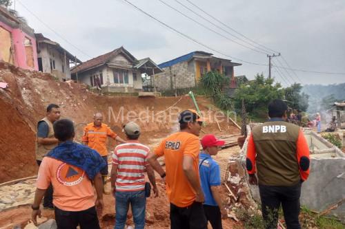 Salah satu lokasi longsor di Kabupaten Lebak. Foto: Antara