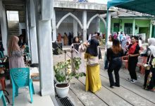 Warga Lopang Indah mengelar acara ramah tamah dan halal bihalal. Foto Yono