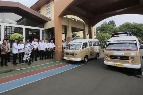 Pemkot Tangerang melunurkan rute baru Angkot Si Banteng. Foto: Antara