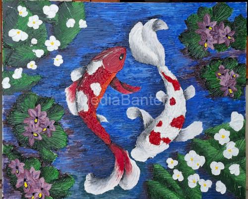 Lukisan Ikan Koi karya Puput, Siswi SMAN CMBBS. Foto Daeng Yusvin