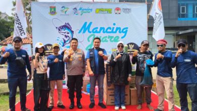 Kegiatan mancing juara di Danau Pemkot Cilegon. Foto Daeng Yusvin