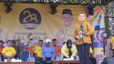 Silaturahmi Airin Rachmy Diany, Balon Gubernur Banten dari Partai Golkar. Foto: Aden Hasanudin