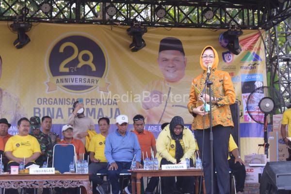 Silaturahmi Airin Rachmy Diany, Balon Gubernur Banten dari Partai Golkar. Foto: Aden Hasanudin