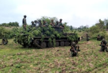 Manuver tank amfibi dalam latihan Siswa Diktukba. Foto: Ahmad Munawir - Menkav 2 Mar