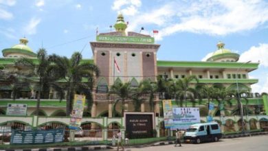 Masjid Agung Al Ittihad Kota Tangerang. Foto: Antara