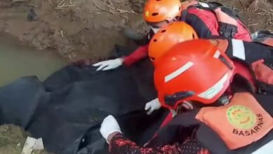 Mayat emaja tenggelam di Sungai Ciujung Lebak akhirnya ditemukan. Foto Daeng Yusvin