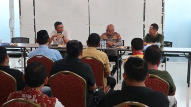 Rapat soal peringatan Hari Buruh atau May Day di Kawasan Modern Cikande, Kab Serang. Foto: Yono