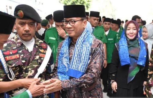 Mendes PDT, Yandri Susanto dalam pelatikan GP Ansor Kab Serang. Foto: Antara