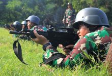 Prajurit Yontankfib 2 Mar latihan menembak. Foto: Ahmad Munawir - Menkav 2 Mar