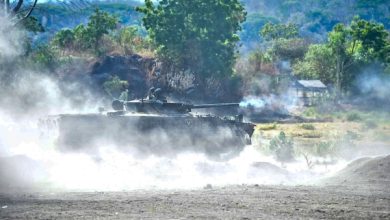 Tank BMP 3F berlatih menembak siang hari. Foto: Ahmad Munawir - Menkav 2 Mar