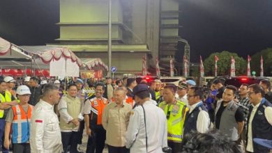 Menhub RI, Dudy Purwagandhi berkunjung ke Pelabuhan Ciwandan. Foto Antara