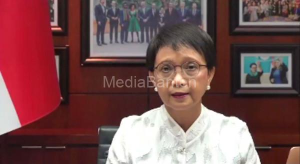 Menlu RI soal evakuasi dari Ukraina