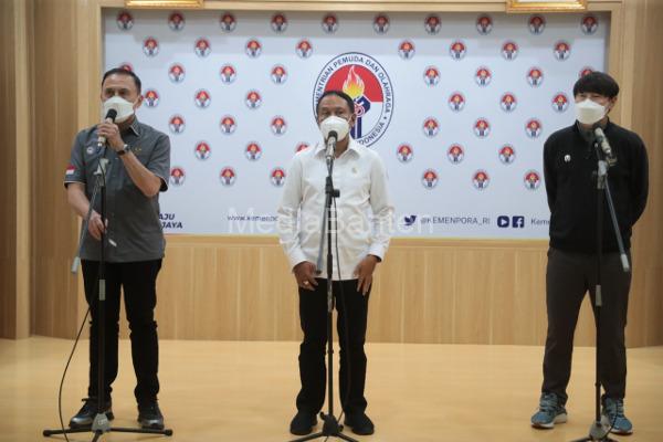 mundur dari piala aaf