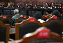 Sidang MK soal anggota polri harus pensiun jika menjabat jabatan sipil. Foto: Antara