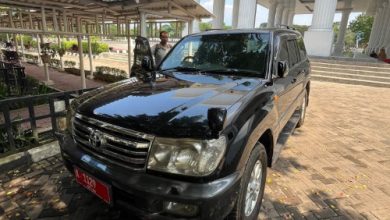 Mobil Dinas yang pernah digunakan Ratu Atut Chosiyah, mantan Gubernur Banten. Foto: Antara