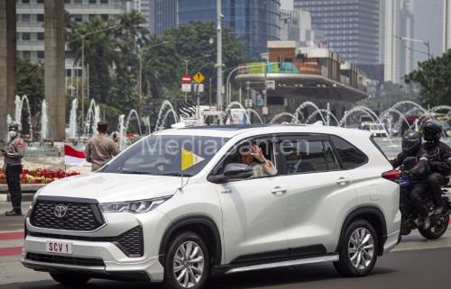 Mobil Toyota Zenix digunakan Paus Fransiskus selama lawatan di Indonesia. Foto: Antara