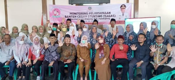 Dinkes Banten menggelar monitoring di Aula Kecamatan Pandeglang. Foto: Dinkes Banten