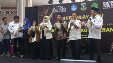 Pagelan Seni Kearifan Lokal kerjasama SKN 2 dan MOS. Fot: Aden Hasanudin