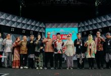 Wakil Bupati Serang, Najib Hamas bersama pejabat Pemkab Brebes. Foto: Antara