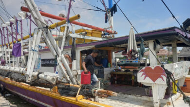 Kenaikan harga solar subsidi bisa menyebabkan nelayan Karangantu tak bisa melaut. Foto: Aden Hasanudin