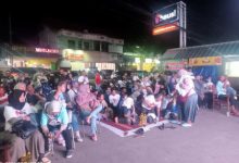 Nobar Debat kelima di TKD dan Projo Banten. Foto: Feri