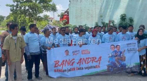 Komunitas Ojek dan Sopir di Lebak mendukung Andra Soni dan Dimyati Natakusumah jadi Gubernur dan Wakil Gubernur Banten. Foto: Yono