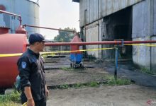 Kementrian LH segel pabrik pengolah limbah B3 tanpa izin di Tangerang. Foto Antara