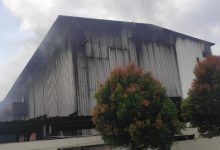 Pabrik peleburan besi di Kabupaten Tangerang. Foto: Antara