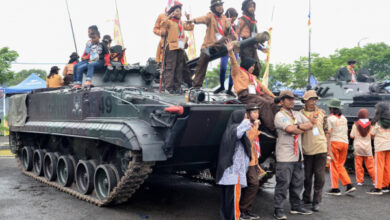 Pameran Senjata pada MBOD Pasmar 2 di Karangpilang. Foto: Ahmad Munawir - Menkav 2 Mar
