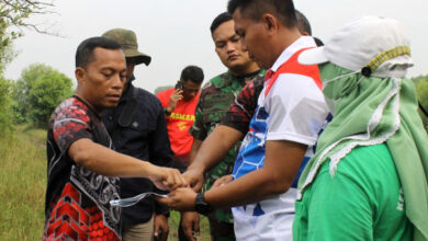 Survei Danmenkav 2 Mar lokasi penanaman mangrove. Foto: Munawir - Menkav 2 Mar