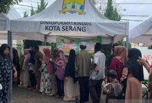 Pasar Murah Bersubsidi di Kecamatan Taktakan, Kota Serang. Foto Antara