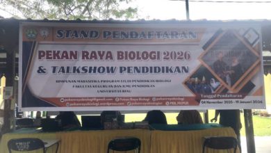 Stand pendaftaran pekan raya biologi FKI Unri. Foto: Susan Adinda Saputra