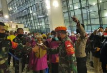 Antrean Pekerja Migran Indonesia di Bandara Soekarno - Hatta. Foto: LKBN Antara