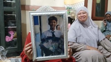 Pelajar Tangerang yang tewas dalam kerusuhan DPR / MPR. Foto: Antara