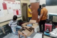 Tersangka pelaku pembobol ruko di Cilegon. Foto: Daeng Yusvin