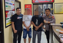 2 Pelaku pengedar sabu yang merupakan jaringan narkoba ditangkap Polres Serang. Foto: Yono