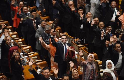 Pelantikan anggota legislatif 2024 - 2029. Foto: Antara