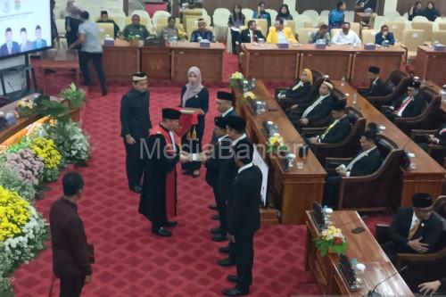 Pelantikan Ketua DPRD Kabupaten Tangerang definitif, Muhammad Amud. Foto: Antara