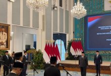 Presiden RI, Prabowo Subianto melantikan Jenderal Pol Litsyo Sigit Prabowo jadi Kepala Staf Kepresidenan. Foto Antara