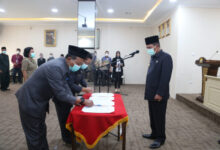 pelantikan pejabat di lingkungan Pemkot Serang.